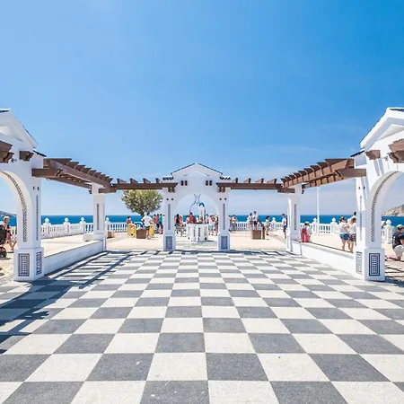 Apartamentos El Castell Benidorm Old-Town-2