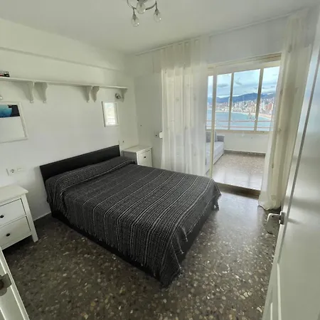 Apartamento con vistas al mar-2