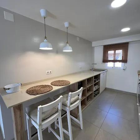 Precioso apartamento de 2 habitaciones recién reformado en Benidorm-2