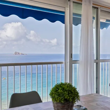 Apartamento en benidorm a 1a línea del mar-2