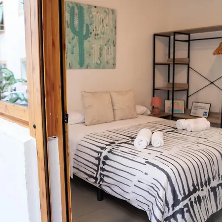 Apartamento En El Centro A Un Minuto De La Playa-3