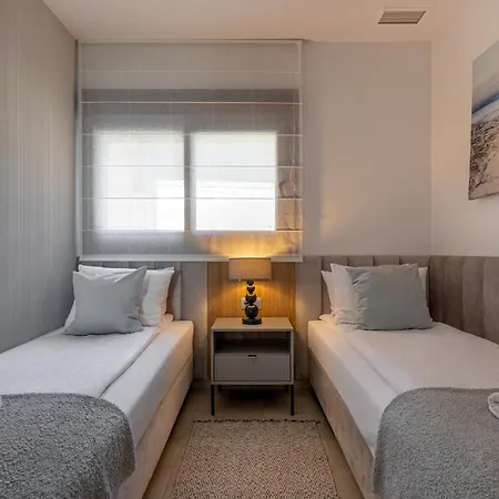 Sunset Cliffs Wellness & Spa By Leo Apartments Benidorm-3