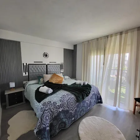 Beautiful 2 Bedrooms Aparatament-3