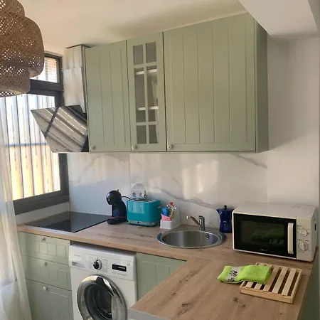 Second-Line Beach Apartment - Saffari-3