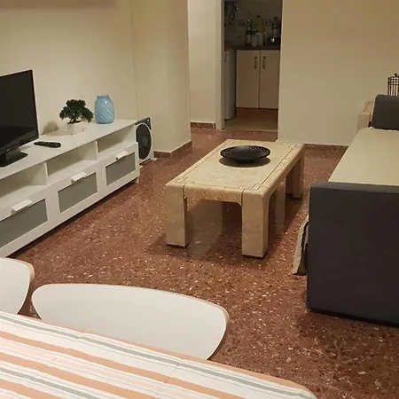 PLAYA LEVANTE BENIDORM-Apt, Alhambra, AIRE ACOND, PISCINA-WIFI-máximo 5 adul-1 niño ,-NO GRUP, JOVENES- Parking 10eur día-3