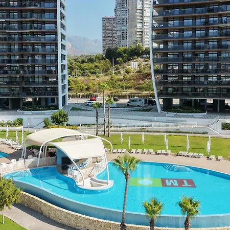Sunset Waves Luxury Apartment-3