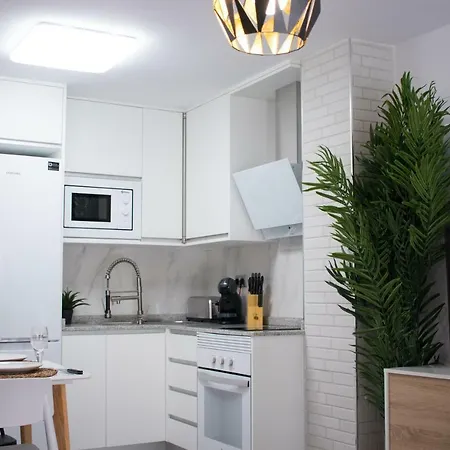 Apartamento En El Centro A Un Minuto De La Playa-3
