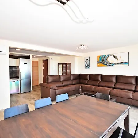 Gr Luxury Apartment First Line Beach-2
