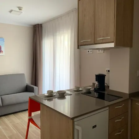 Gbh Hotel-Apartamentos Caballito De Mar-2