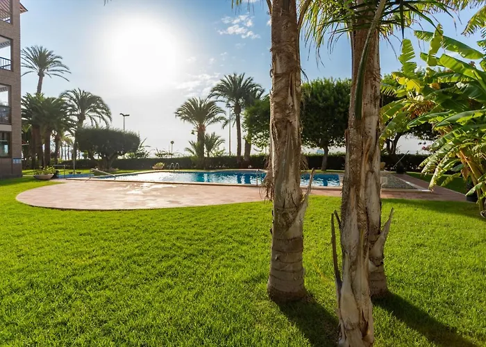 Apartamentos Maria Cristina Beach