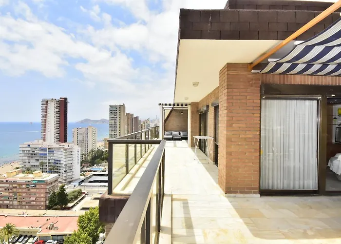 Atico Con Gran Terraza