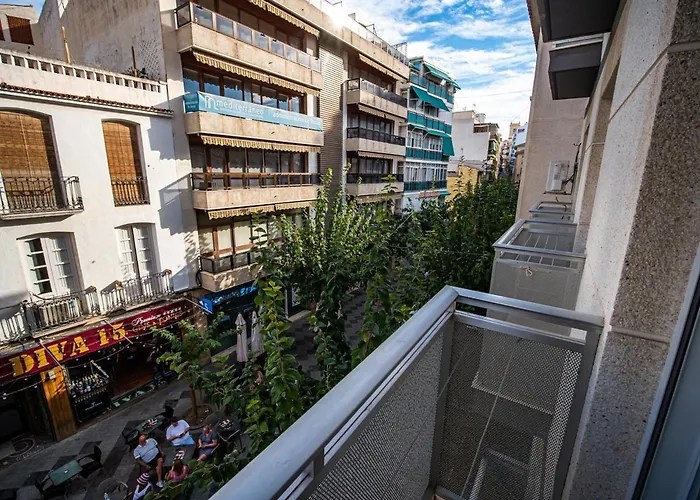 Benidorm Alameda 20 Centre NO VT más de 10 dias