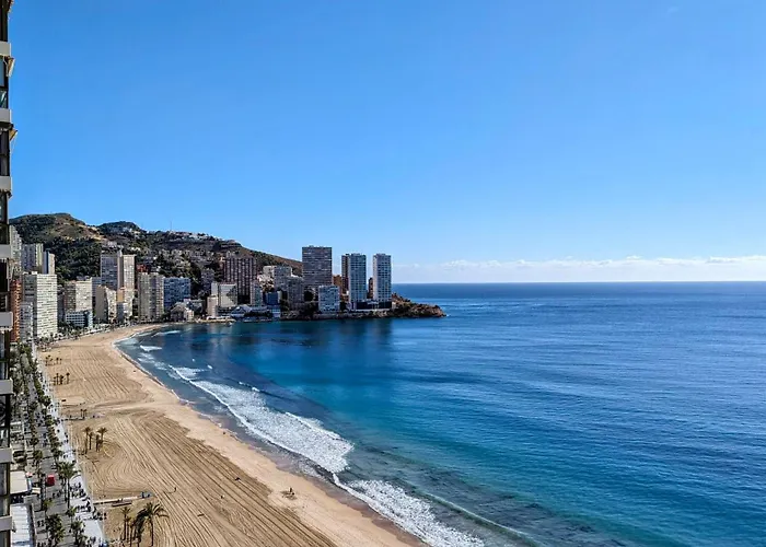 Las Arenas Superior Seafront