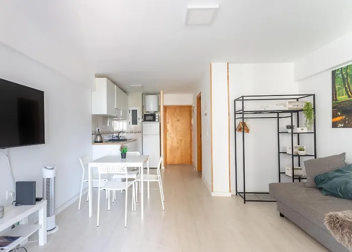 Apartamento Frente Al Mar Con Parking Benidorm