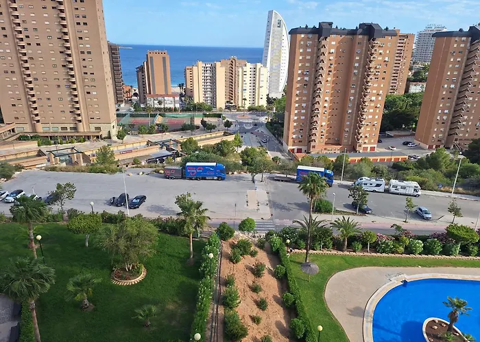 Las Marinas, apartamento muy amplio cerca de playa Poniente