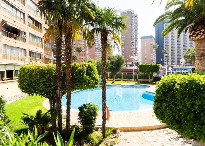 Stylish Seaview With Pool Access