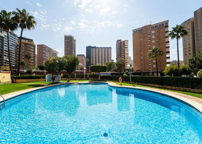 Stylish Seaview With Pool Access