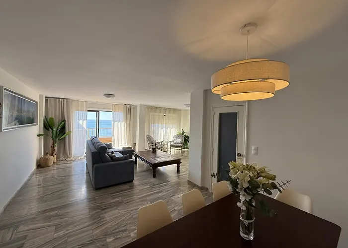 See The Sea - Mirando Al Mar & Aplus Apartamentos