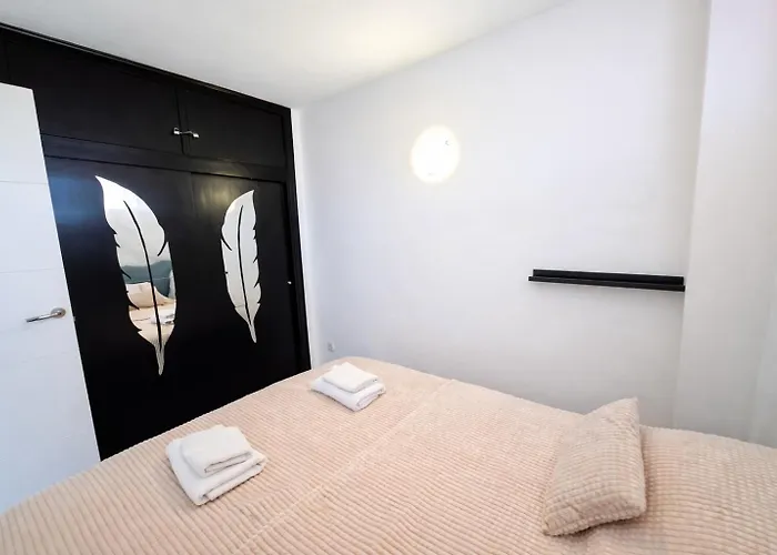 Sea View In Rincon De Loix- Free Parking, Pool, Wi-Fi, New Air Conditioning