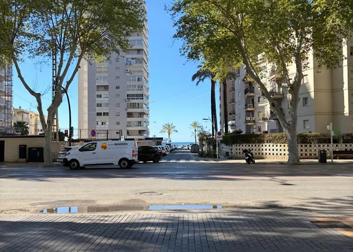 Second-Line Beach Apartment - Saffari