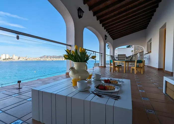 La Casa De Los Arcos