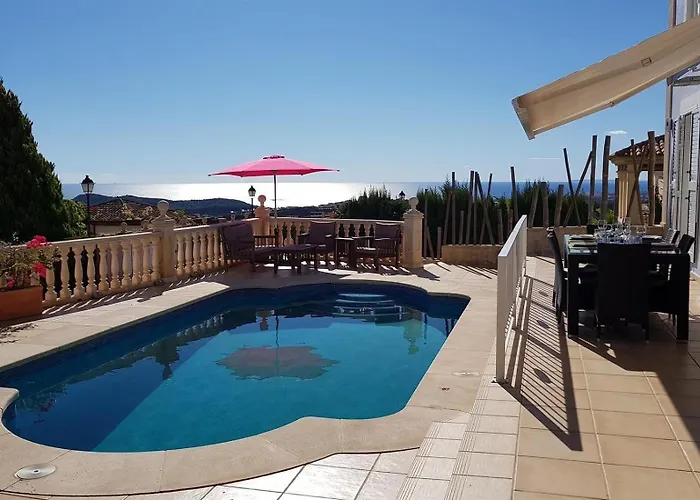 Villa With Panoramic Sea Views